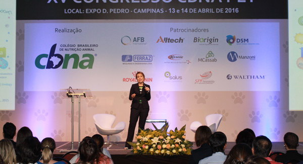 Pessoa em um portal do evento